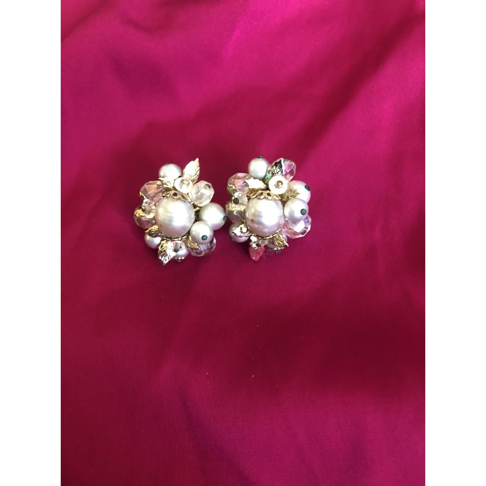 Vintage Vendome Austrian Crystal Faux Pearl Bead Cluster Earrings Clip On 35$
